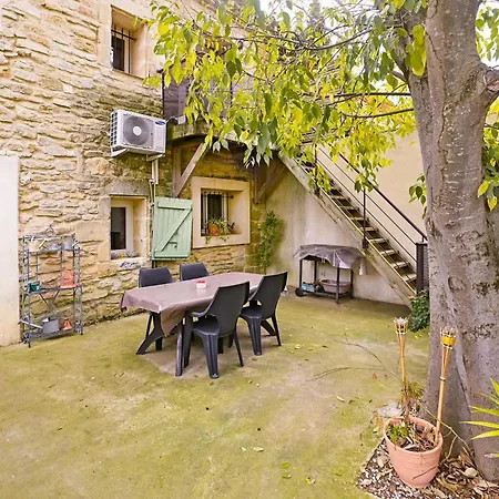 2 Bedroom Awesome In Apartment