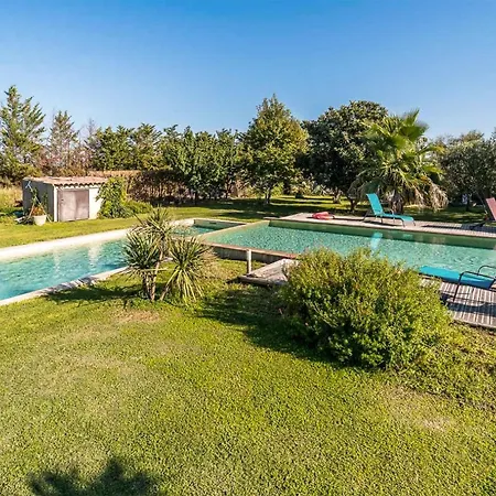 2 Bedroom Awesome In شقة *