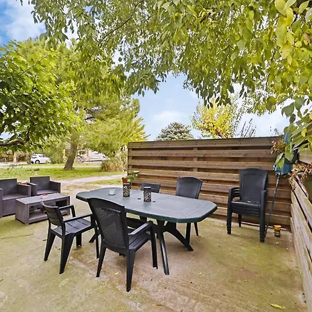 2 Bedroom Awesome In Codognan