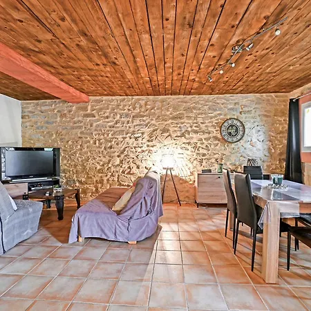 Apartament 2 Bedroom Lovely In