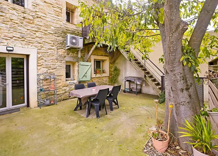 2 Bedroom Lovely In 아파트